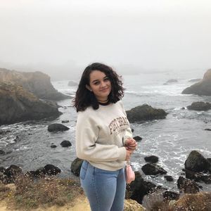 Meet your Posher, Gabriela